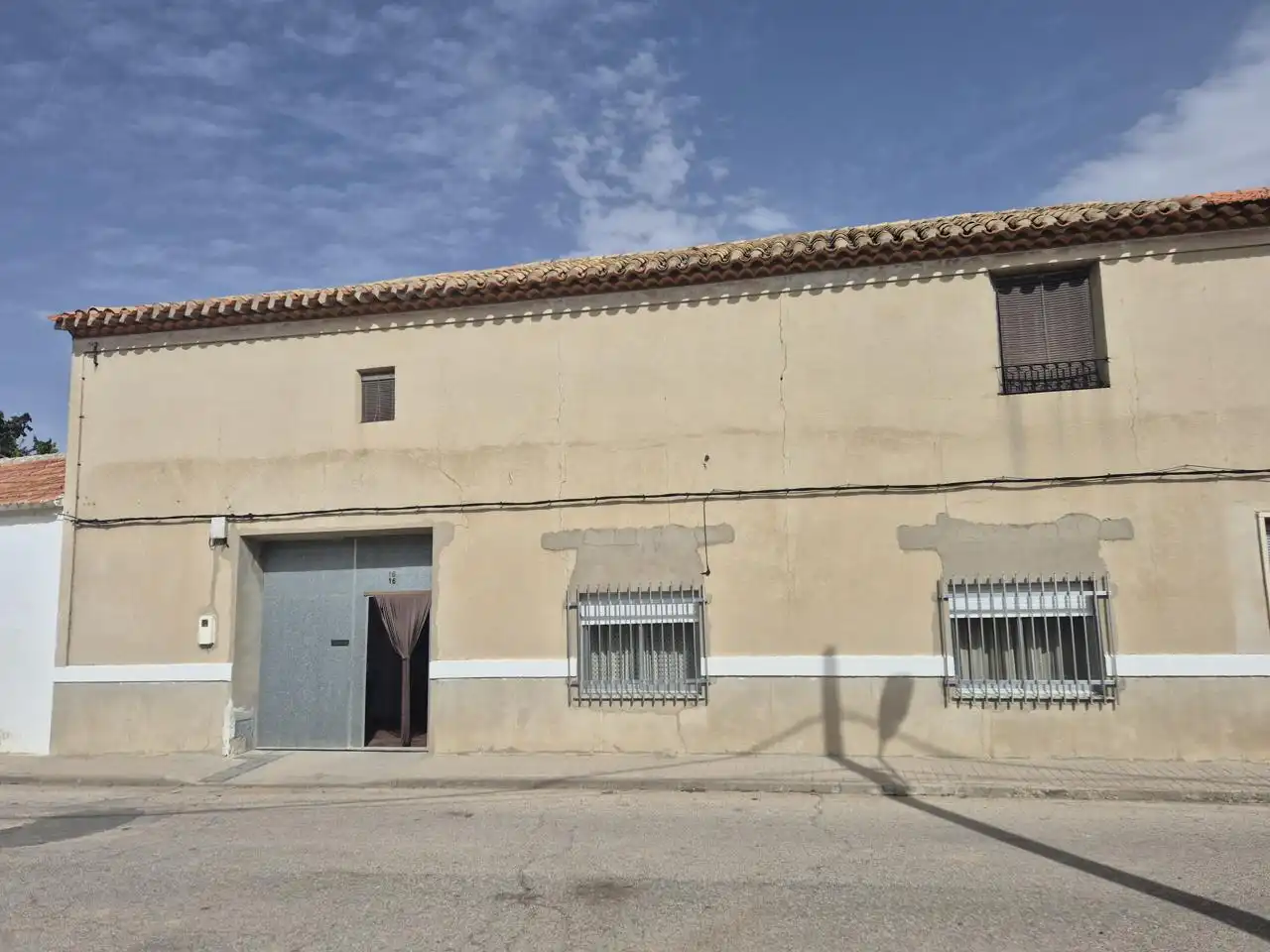 Außenansicht von Country house zum Verkauf in Arenales de San Gregorio