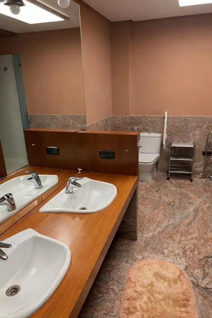 Baño de Casa o chalet en venta en Almansa con Calefacción, Terraza y Piscina
