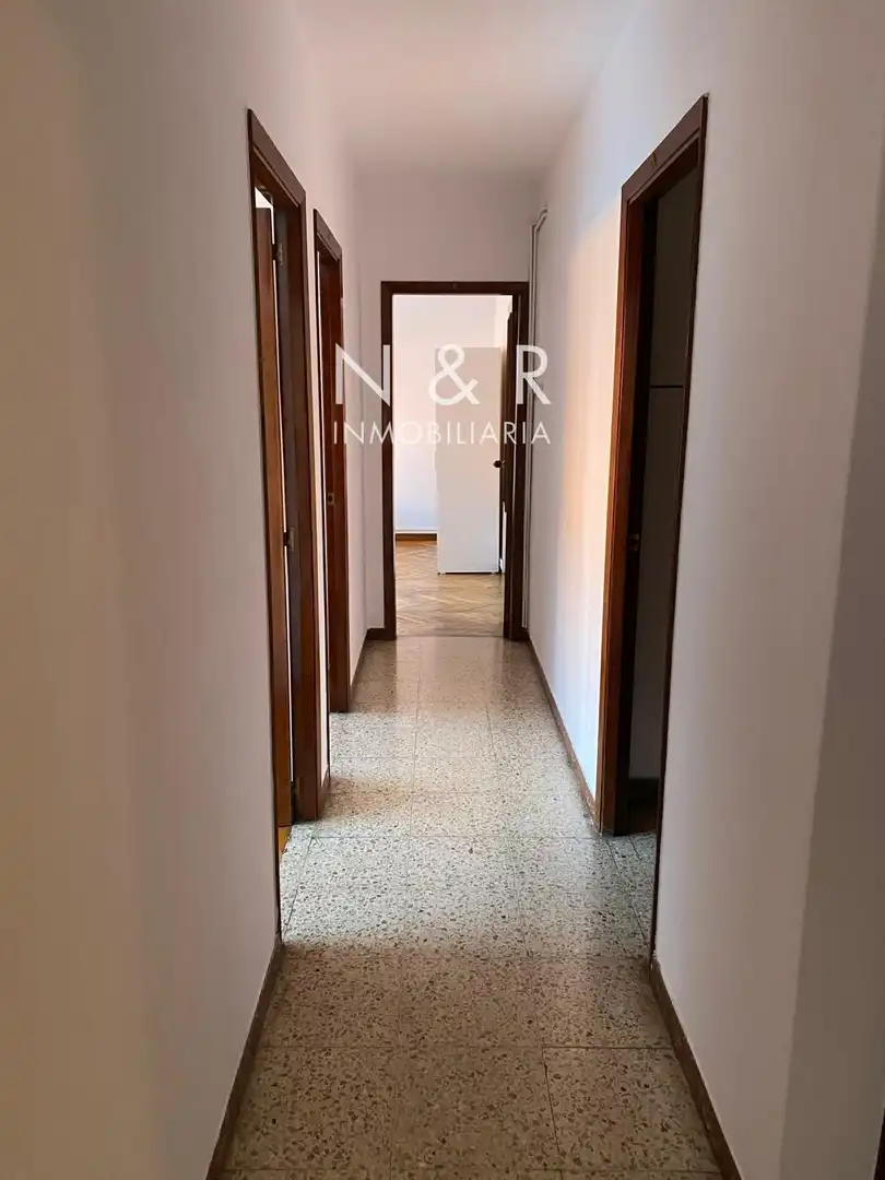 Piso en venta en Santiago de Compostela  con Calefacción y Amueblado