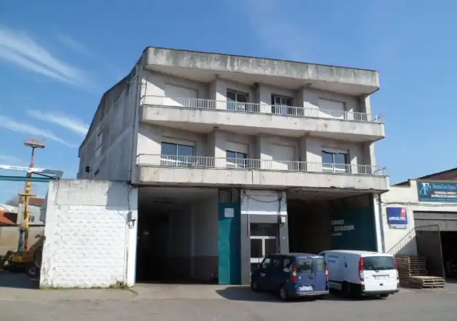 Vista exterior de Piso en venta en Pontecesures
