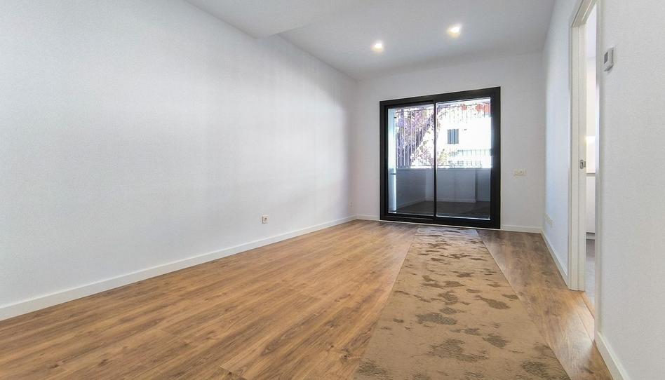 Foto 1 de Planta baja en venta en Carrer Carrer de Ramon I Cajal, Cementiri Vell, Barcelona