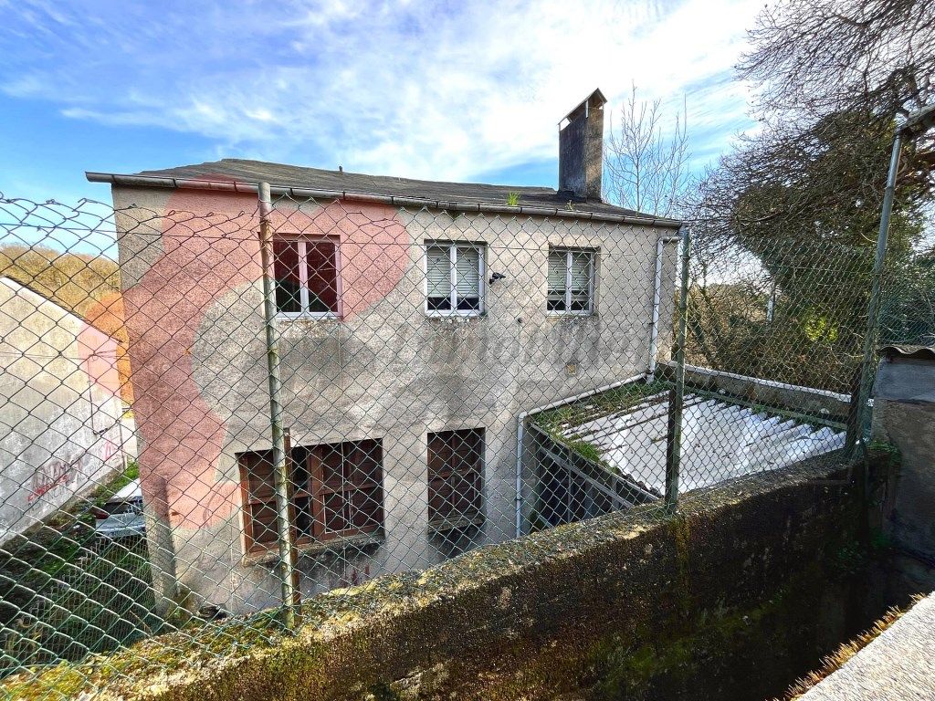 House or chalet for sale in Lugo Capital