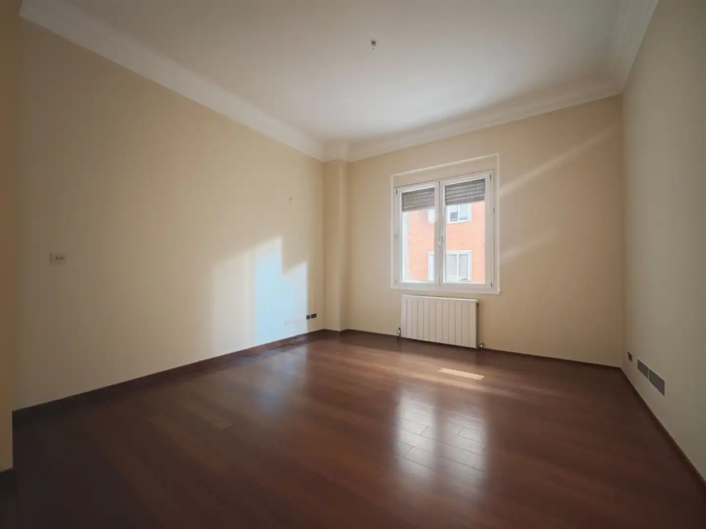 Habitación de Piso en venta en Zaragoza con Aire acondicionado, Calefacción y Trastero