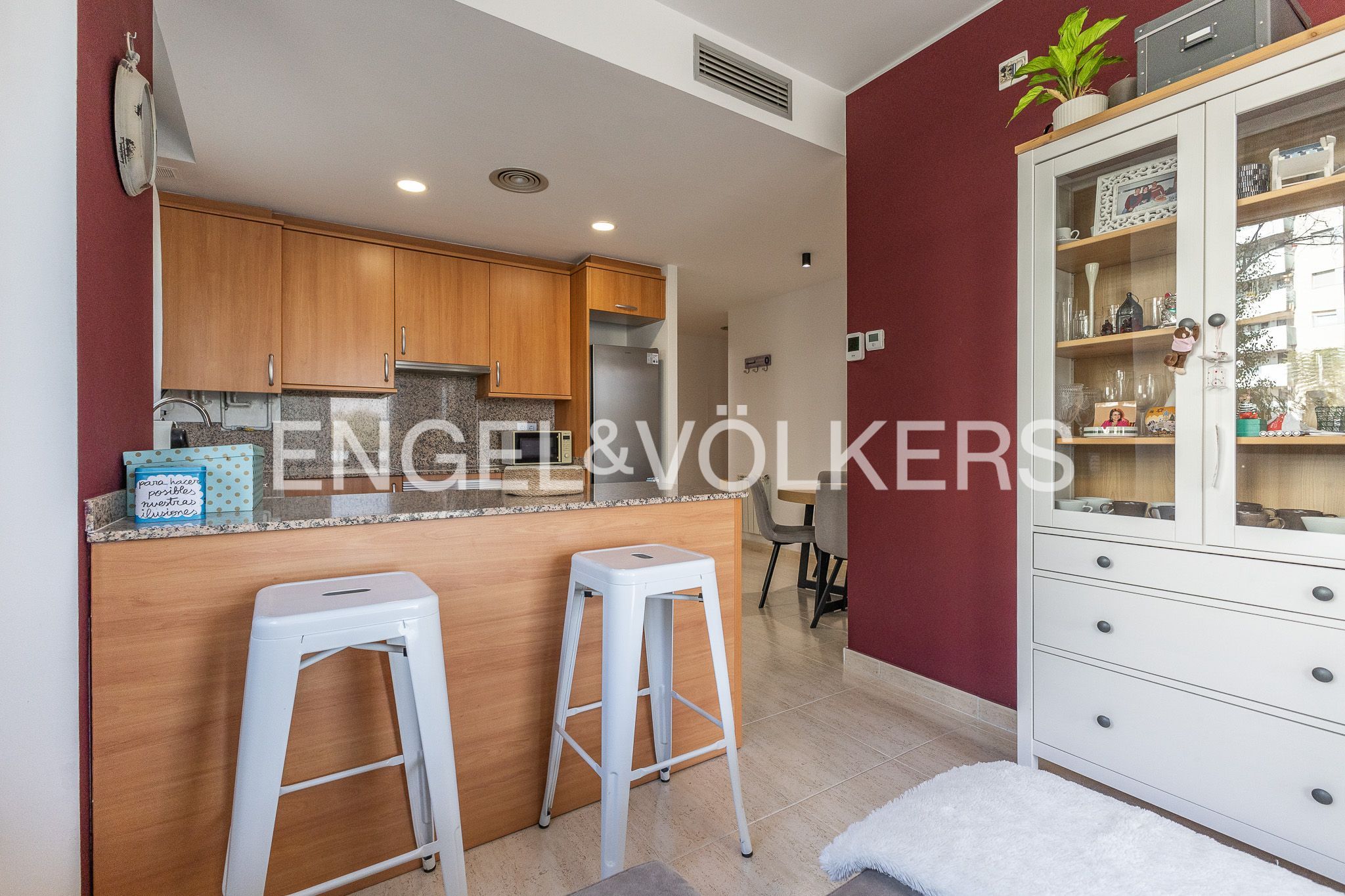 Cuina de Apartament en venda en Cerdanyola del Vallès amb Aire condicionat, Calefacció i Terrassa