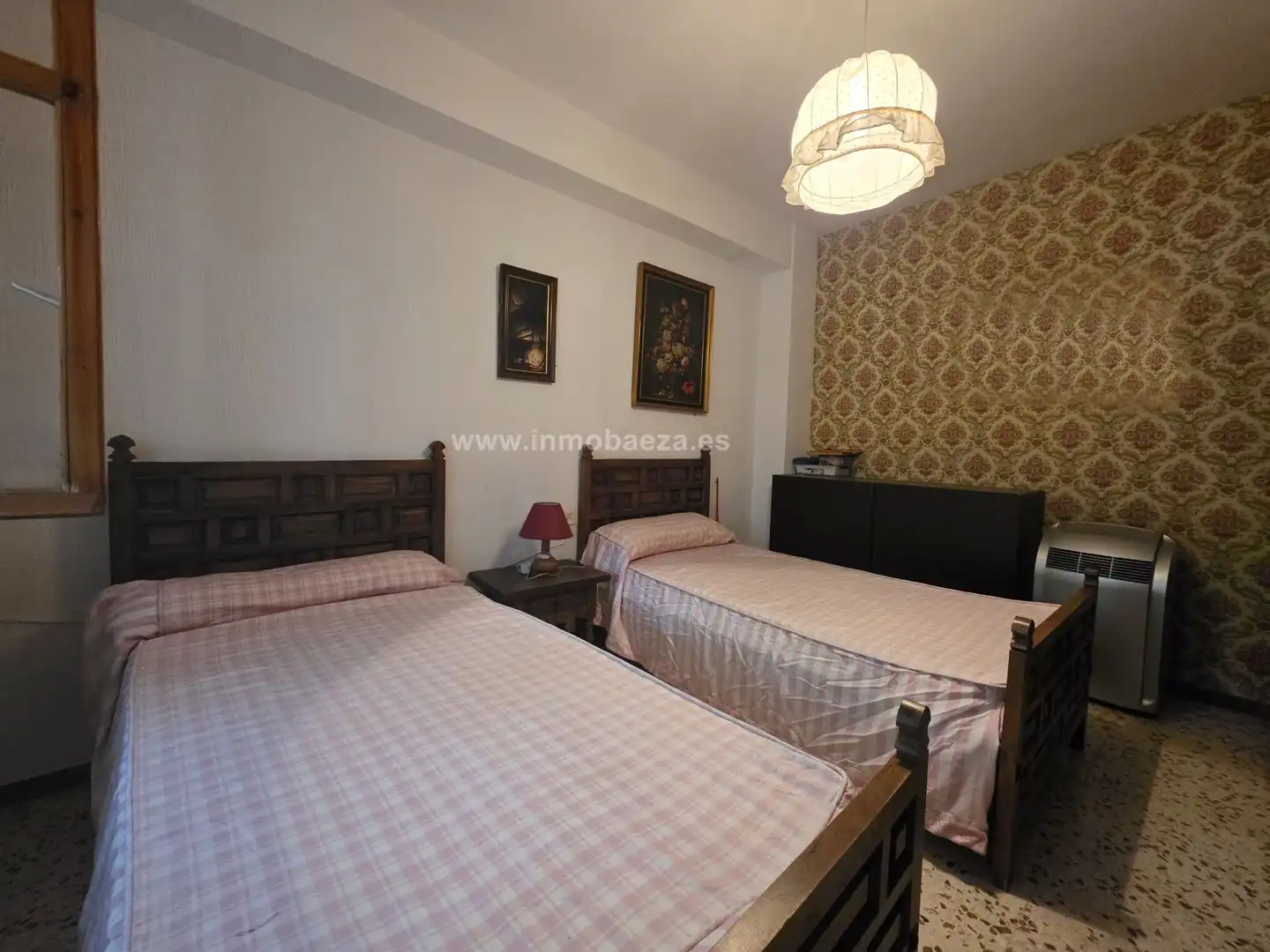 Bedroom of Houses for sale in Baeza  with Terrace, Storage room and Balcony