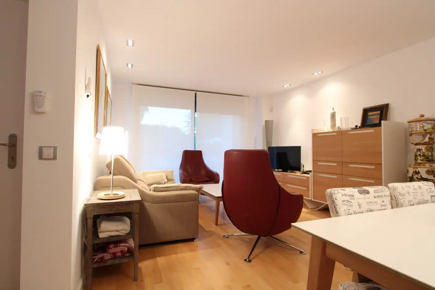 Living room of Detached homes for rent in La Pobla de Vallbona  with Air Conditioner, Heating and Parquet flooring