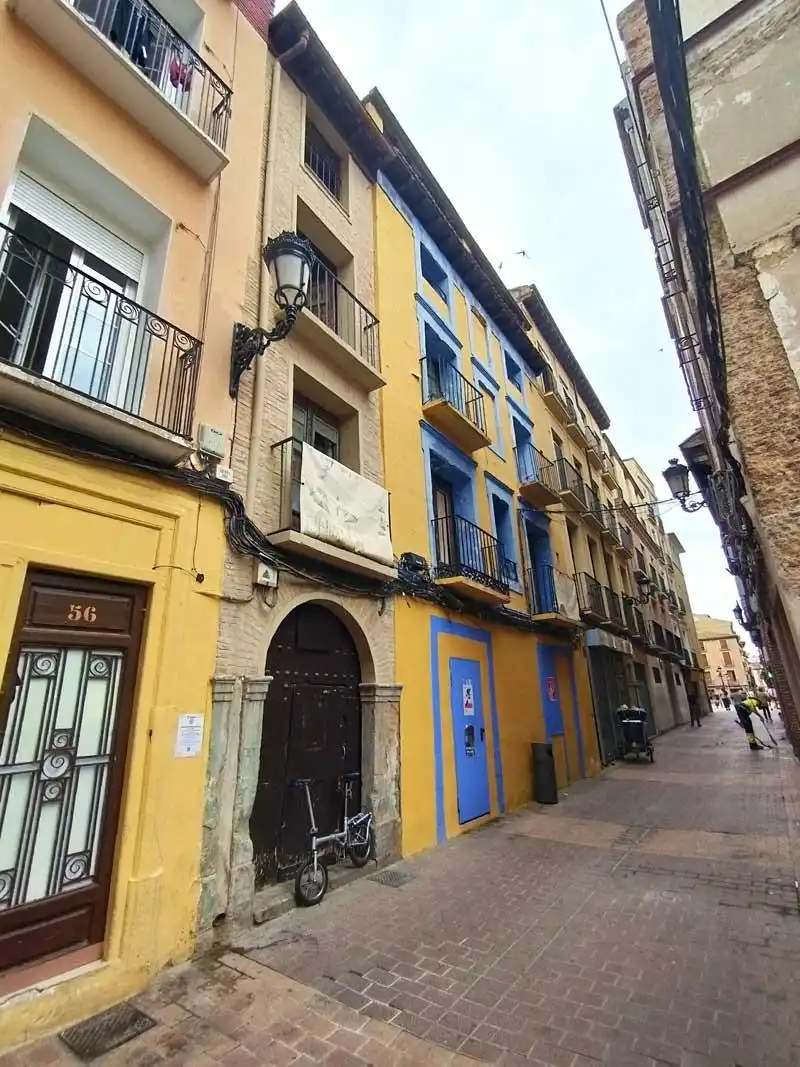 Vista exterior de Edificio en venta en Zaragoza