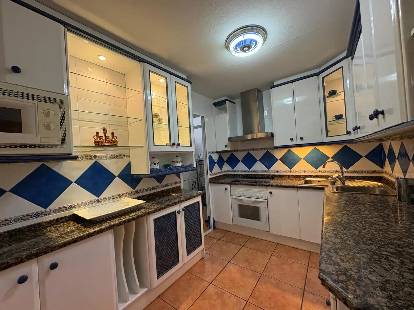 Kitchen of Flat for rent in Ronda