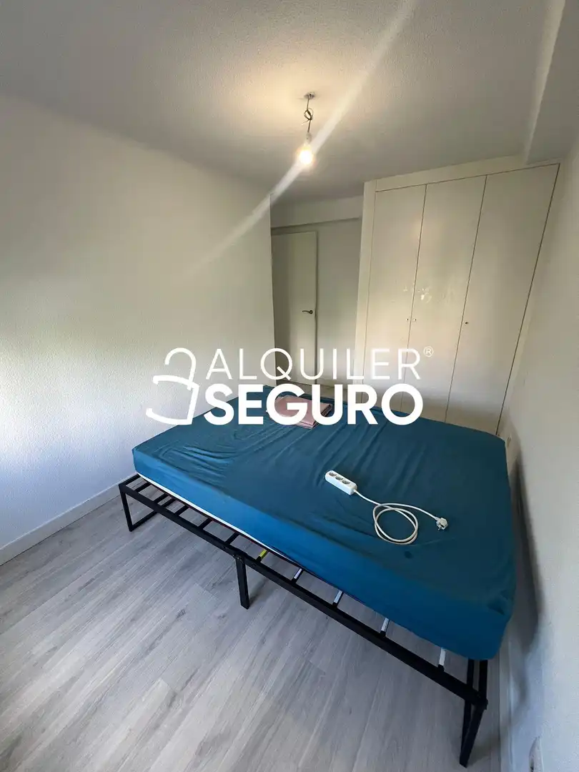 Habitación de Piso de alquiler en Madrid con Calefacción y Terraza
