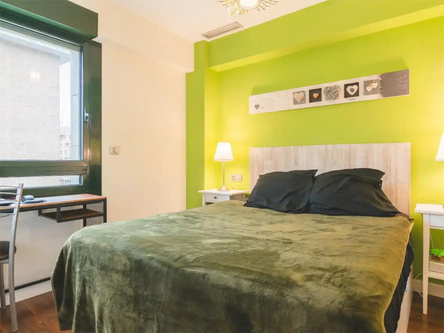 Bedroom of Flat for share in San Juan