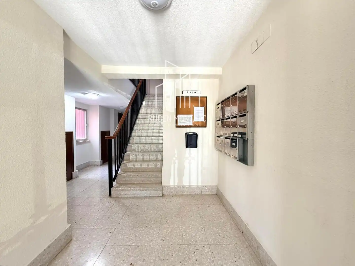 Piso en venta en Terradillos con Calefacción, Terraza y Amueblado