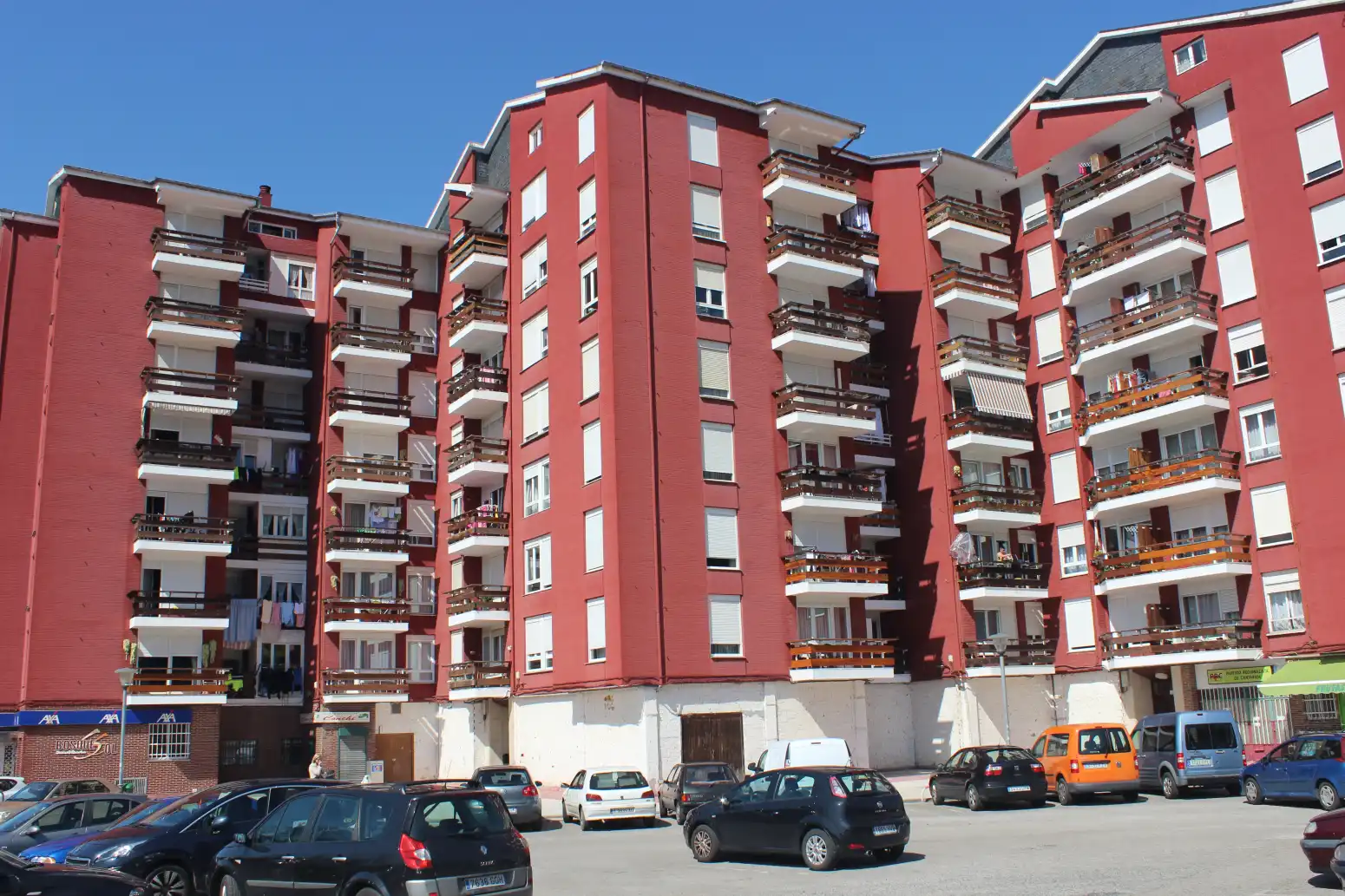 Außenansicht von Wohnung zum Verkauf in Medio Cudeyo mit Heizung