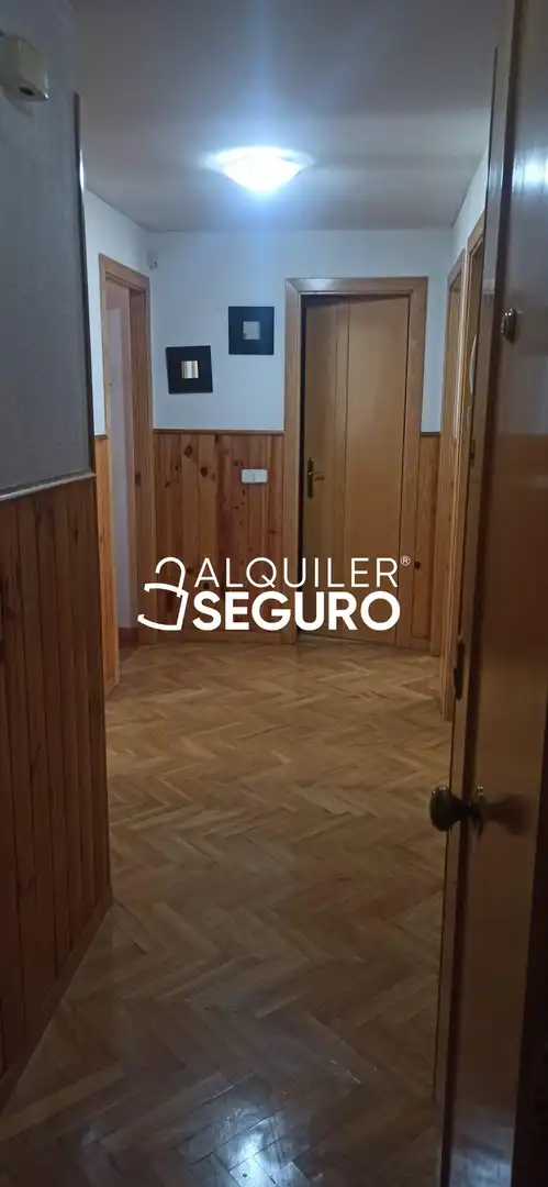 Flat for rent in Madrid  with Heating