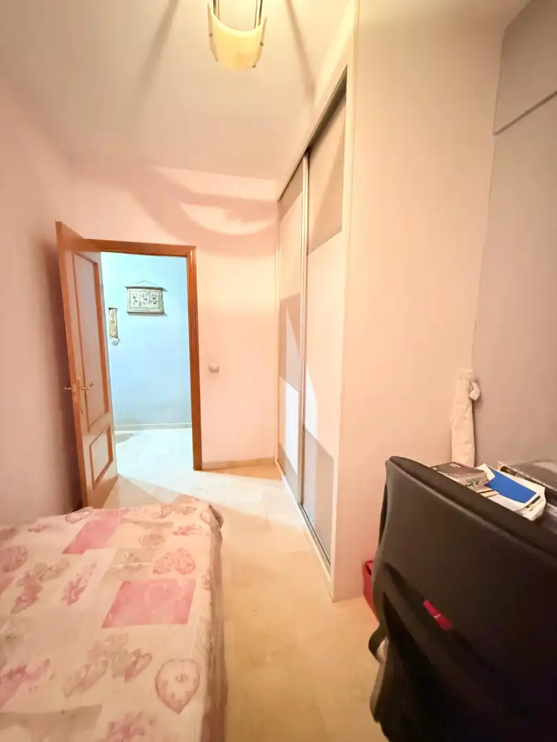 Habitación de Piso en venta en Málaga con Aire acondicionado y Amueblado