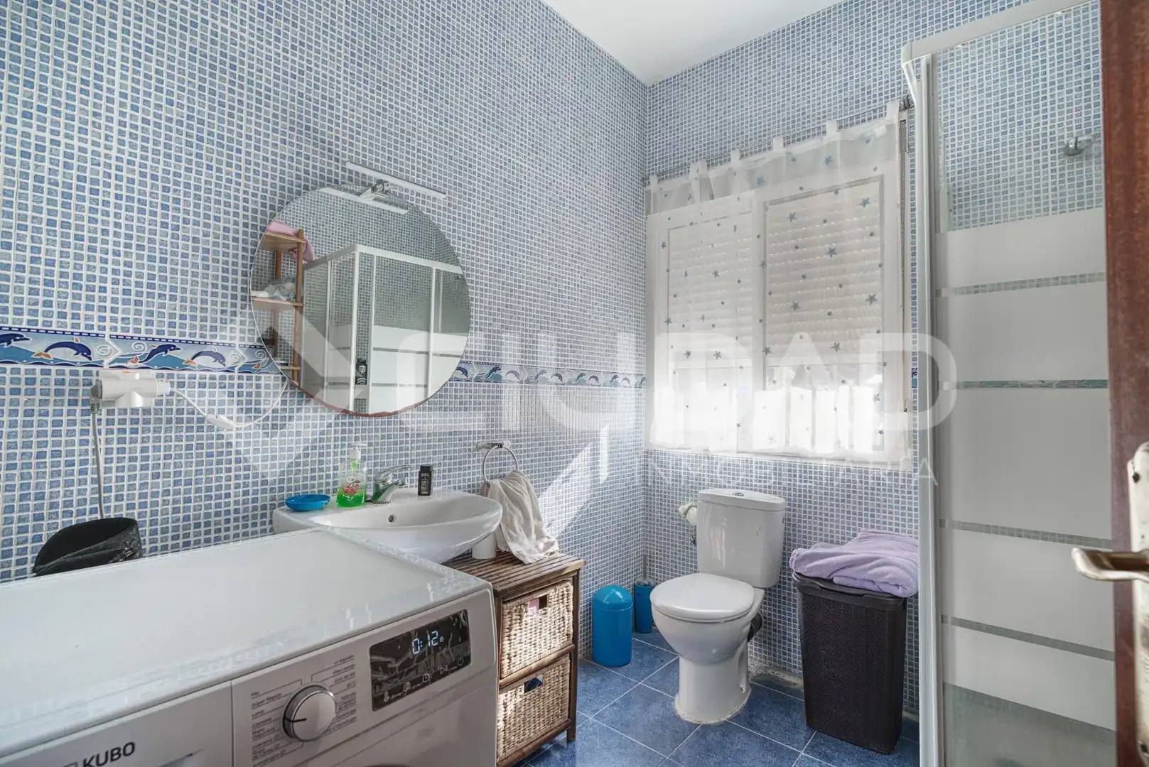 Badezimmer von Haus oder Chalet zum Verkauf in La Puebla del Río mit Klimaanlage, Privatgarten und Terrasse