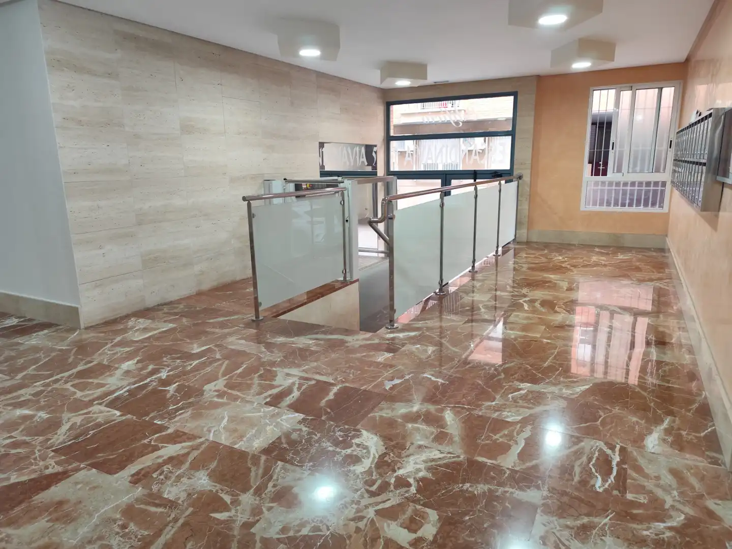 Pis amb ascensor en venda a Calle Maestro Pedro Paredes 13, imagen 2