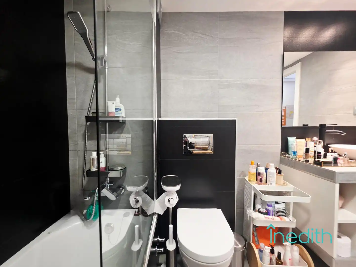 Baño de Casa adosada en venta en Castelldefels con Aire acondicionado, Calefacción y Jardín privado