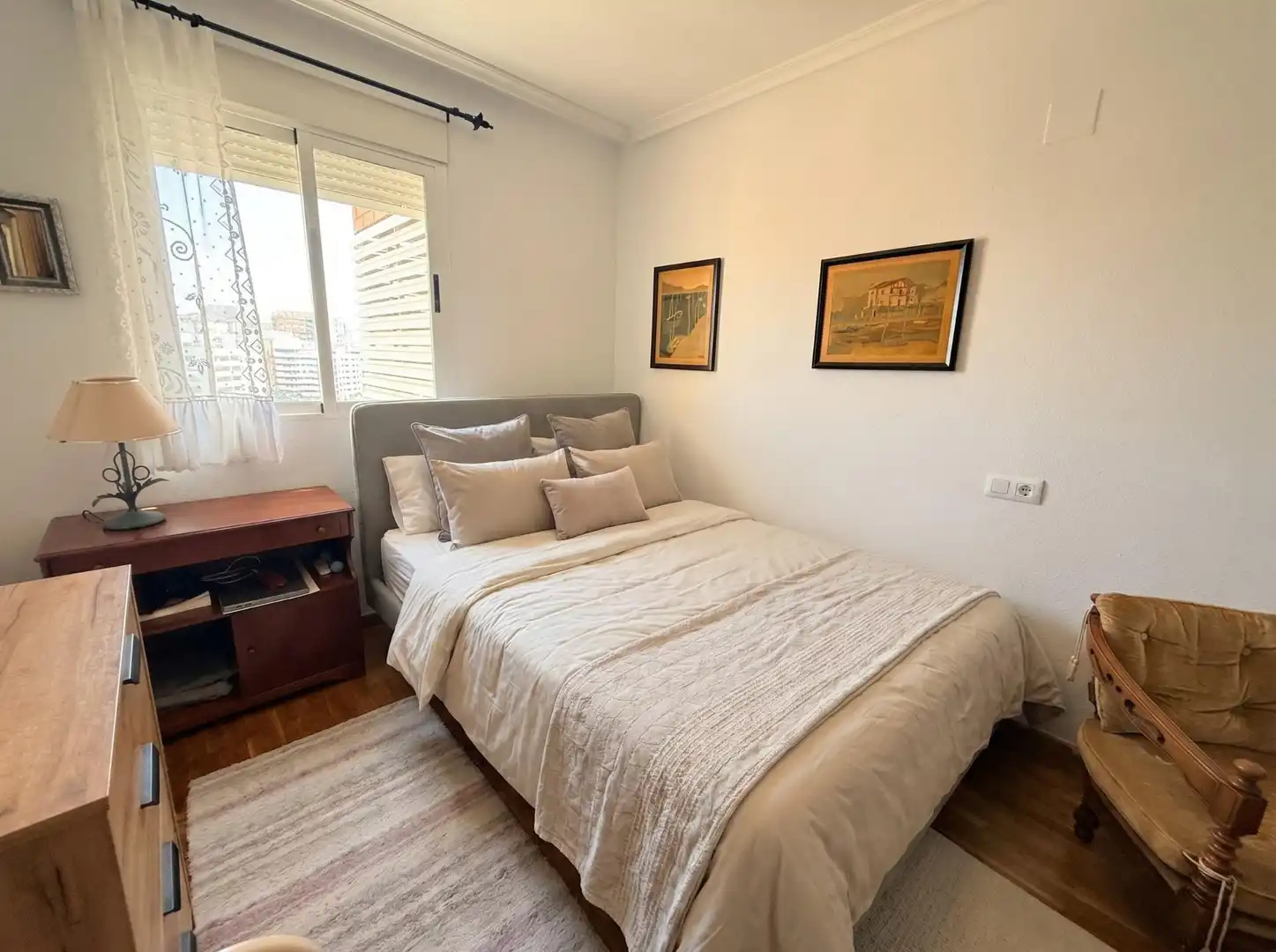 Habitación de Ático en venta en Alicante / Alacant con Aire acondicionado, Terraza y Piscina comunitaria