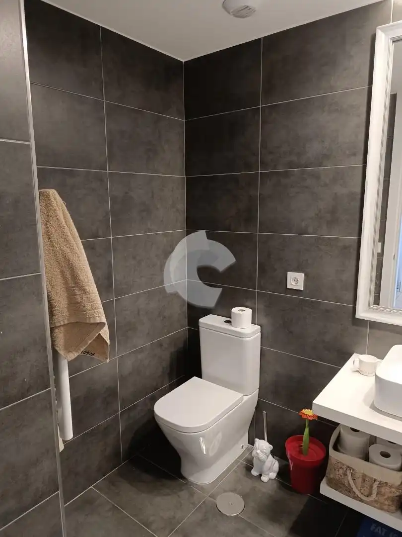 Bathroom of Flat for sale in Vigo   with Heating, Storage room and Swimming Pool