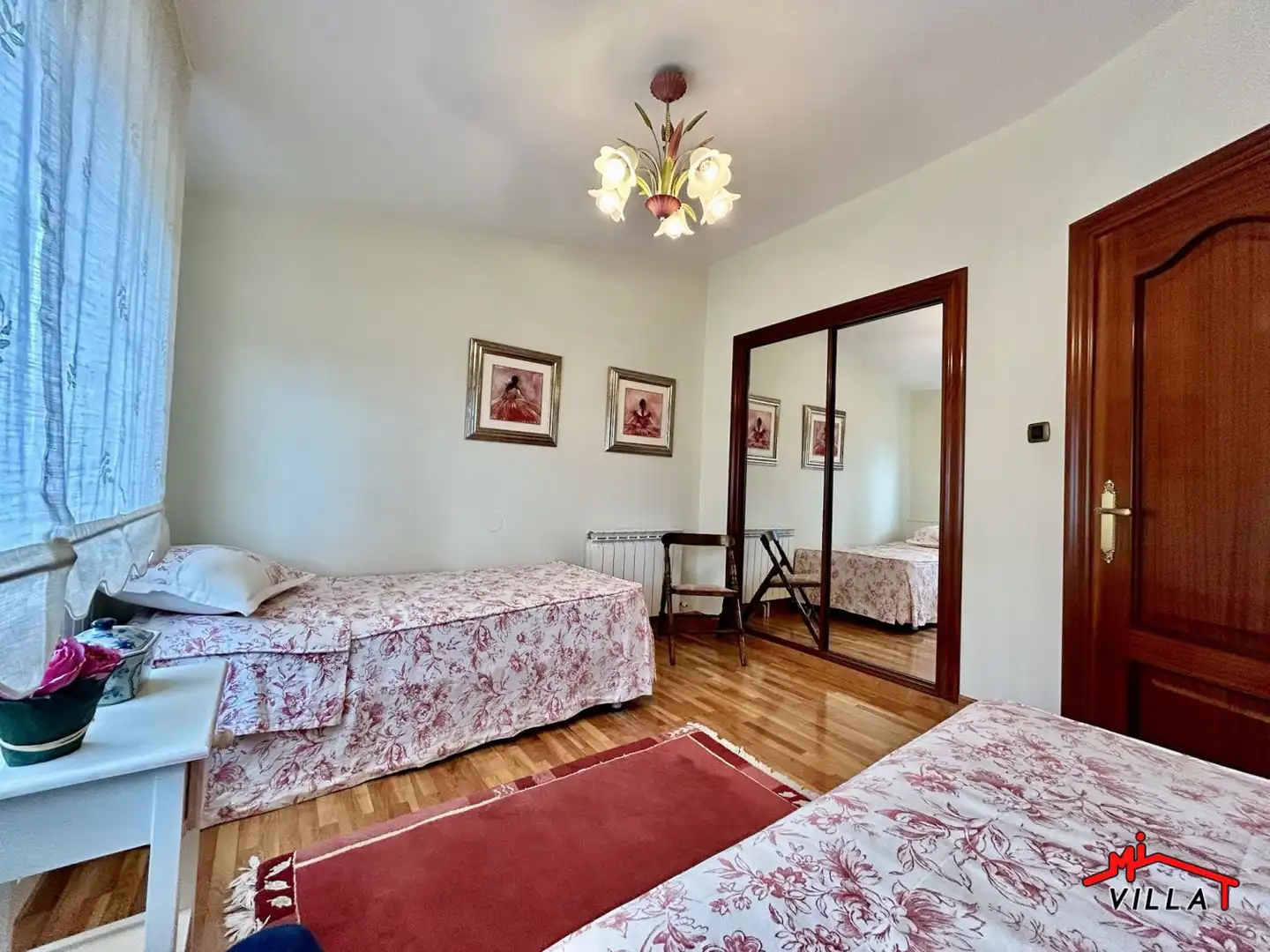 Schlafzimmer von Haus oder Chalet zum Verkauf in Laredo mit Heizung und Terrasse