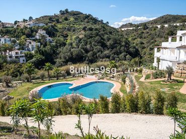 Piso con ascensor en venta en Nueva Andalucía