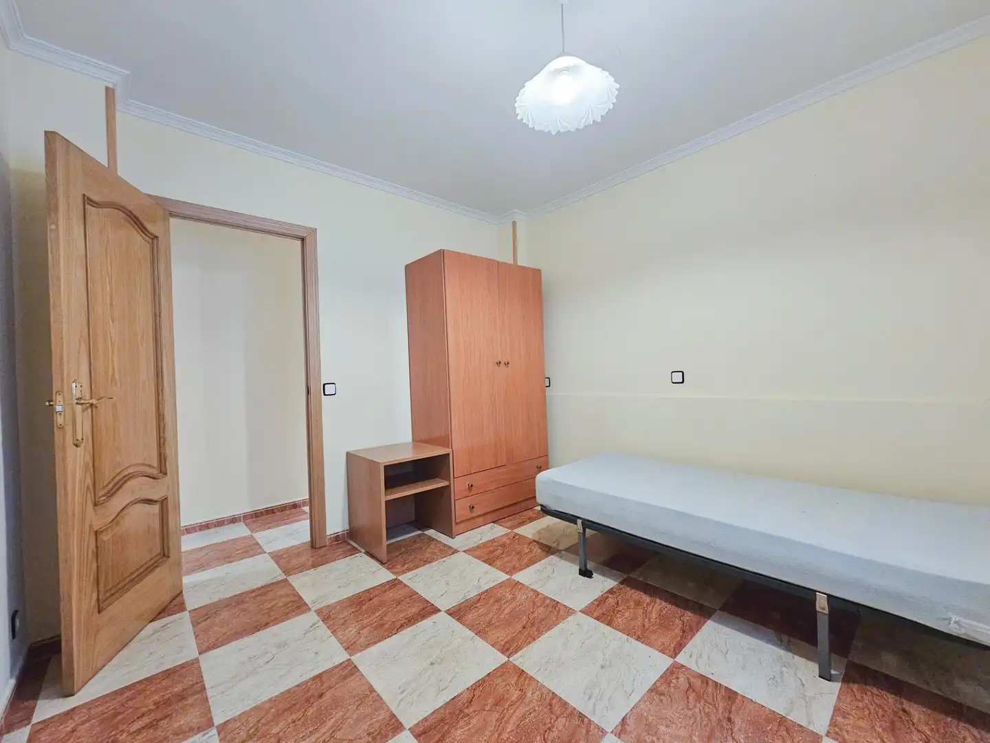Bedroom of Ground floor for sale in Madrid