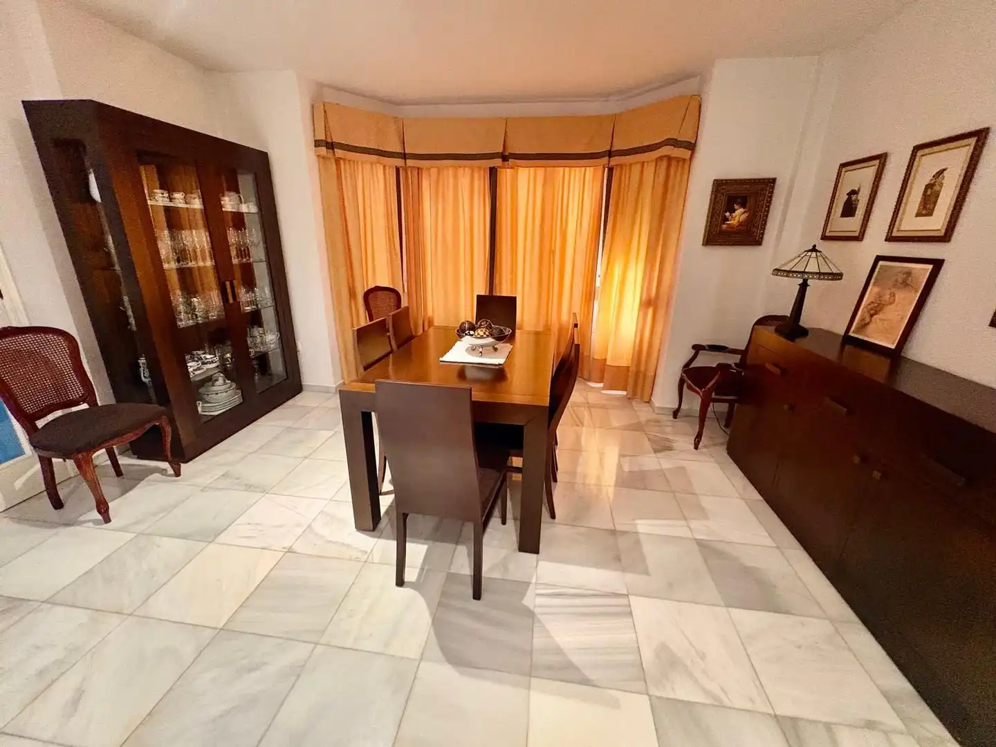 Menjador de Casa o xalet en venda en Aljaraque amb Aire condicionat, Calefacció i Jardí privat