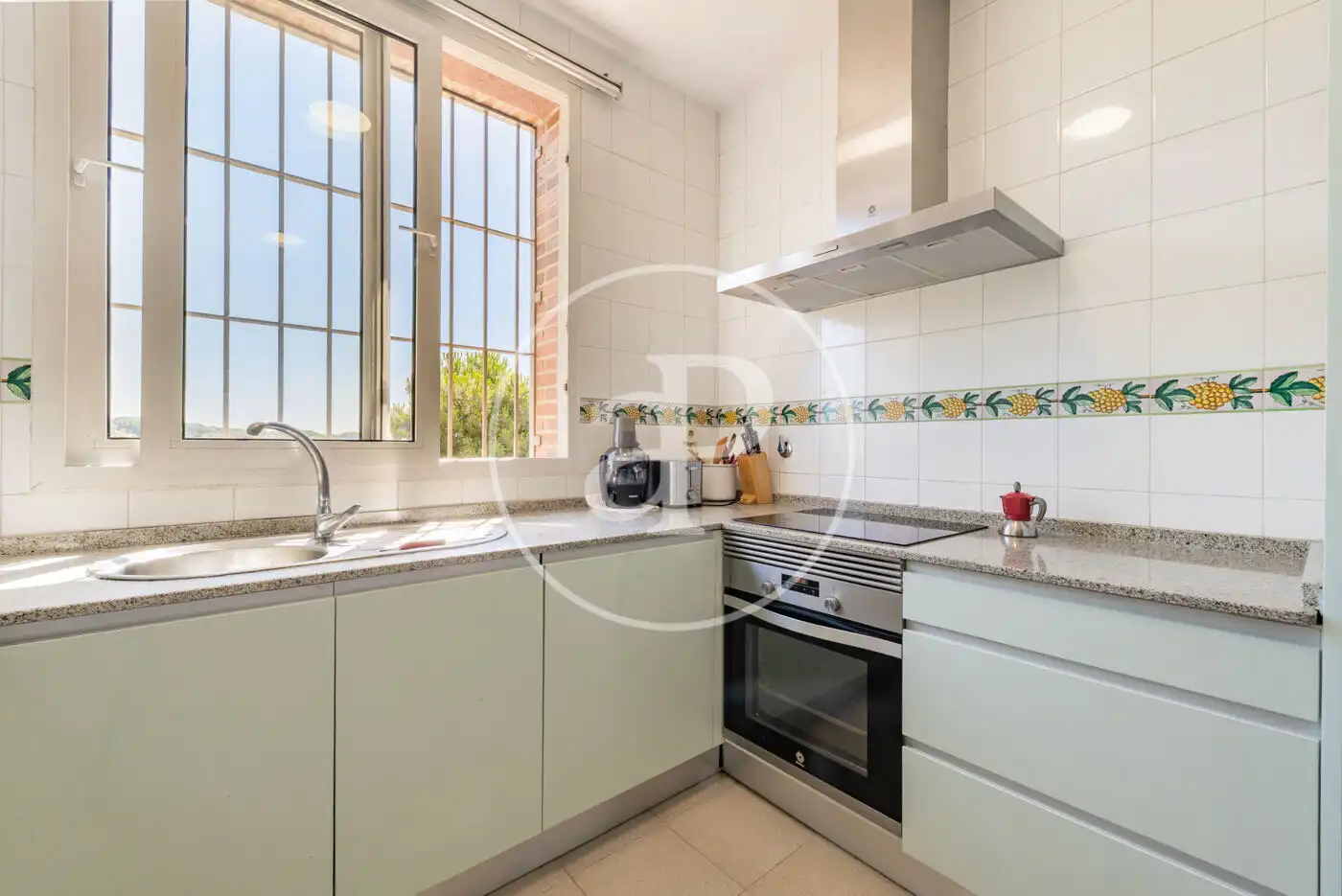Cocina de Casa o chalet de alquiler en Pozuelo de Alarcón con Aire acondicionado, Calefacción y Jardín privado
