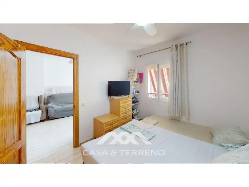 Habitación de Piso en venta en Vélez-Málaga con Aire acondicionado, Terraza y Horno