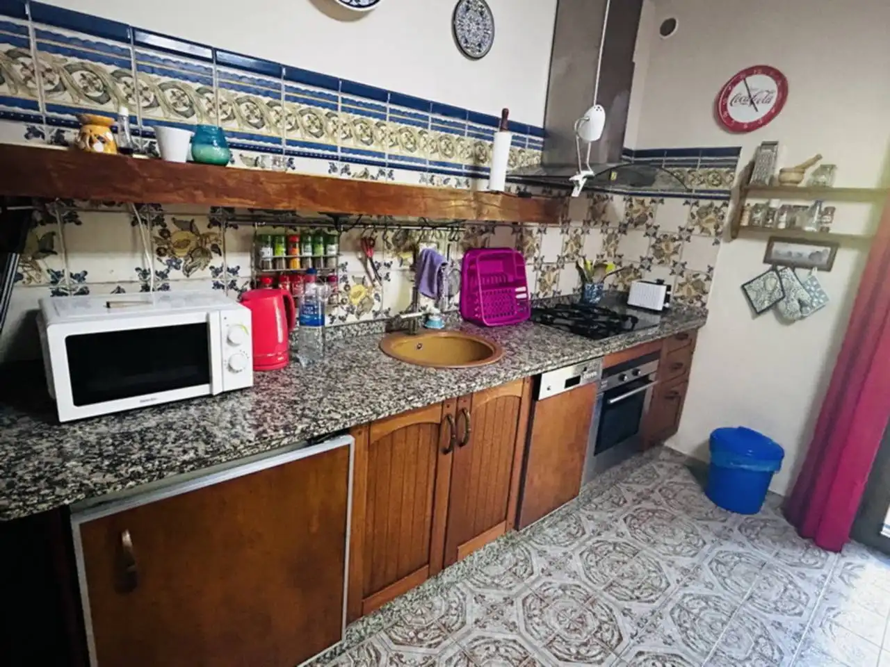 Cuina de Casa o xalet en venda en Almuñécar amb Jardí privat i Terrassa