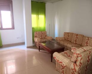 Sala d'estar de Apartament de lloguer en Badajoz Capital amb Aire condicionat