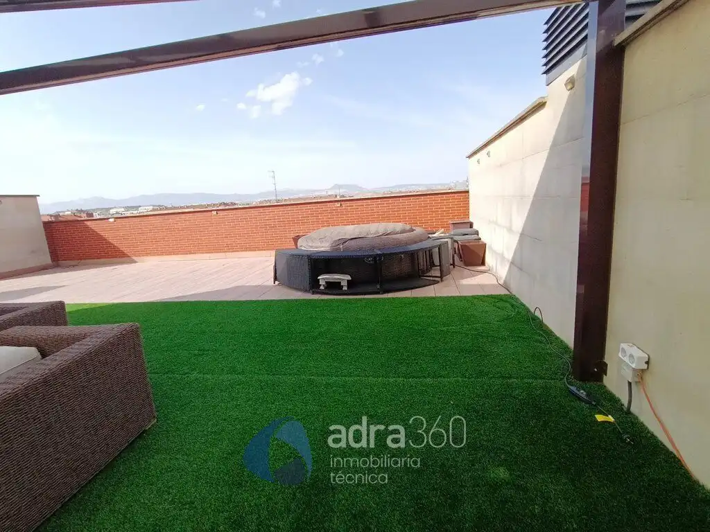 Terraza de Ático en venta en  Logroño con Aire acondicionado, Calefacción y Terraza