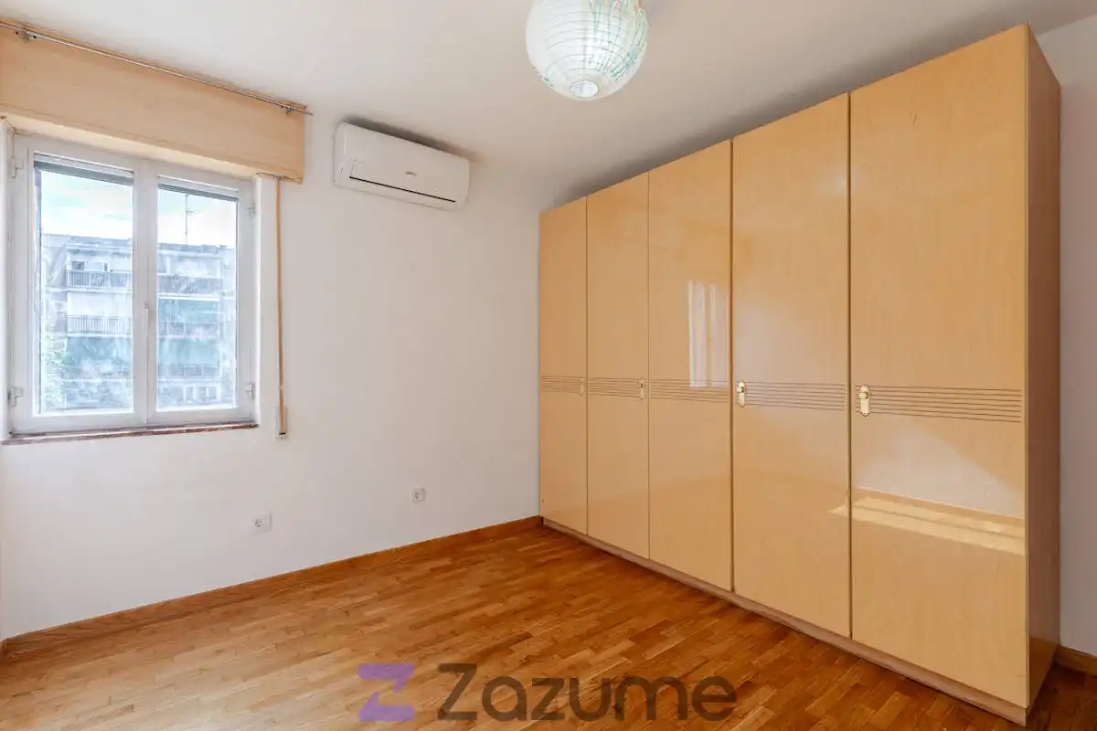 Dormitori de Pis de lloguer en Madrid amb Aire condicionat, Parquet i Terrassa