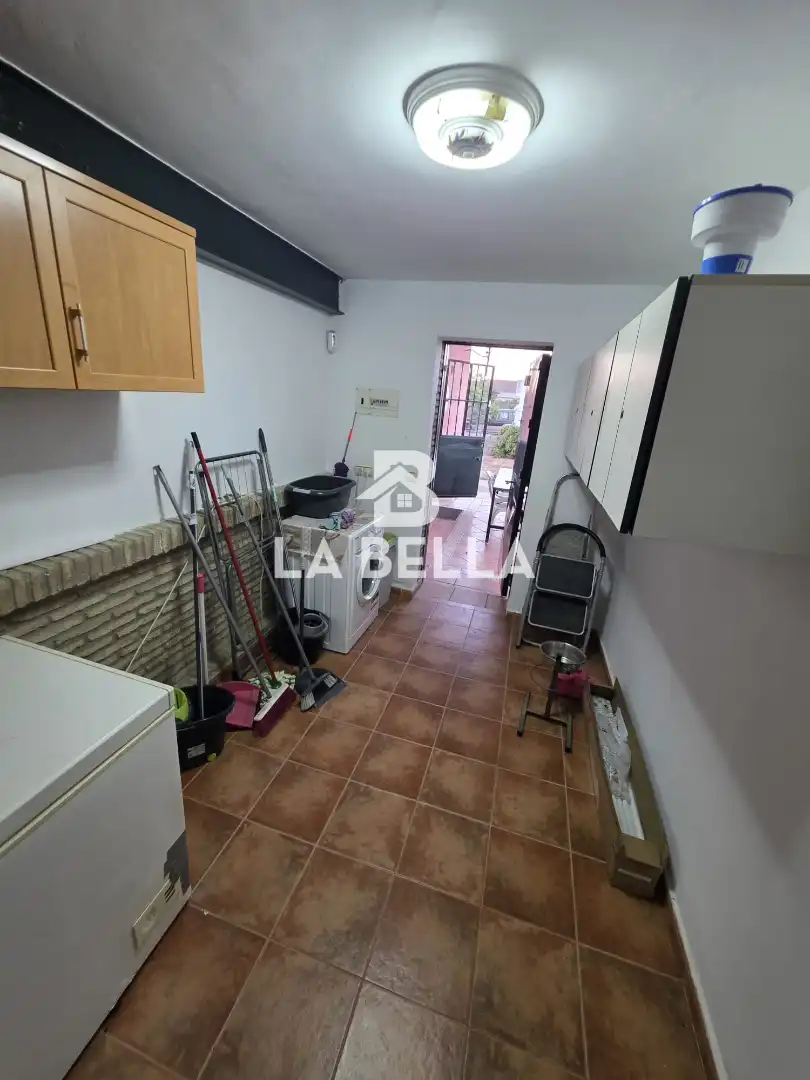 Casa o xalet en venda en Sevilla amb Aire condicionat, Jardí privat i Traster
