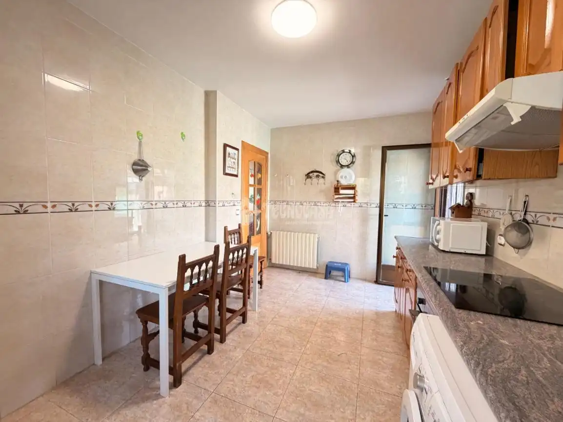 Cocina de Casa adosada en venta en Segovia con Calefacción