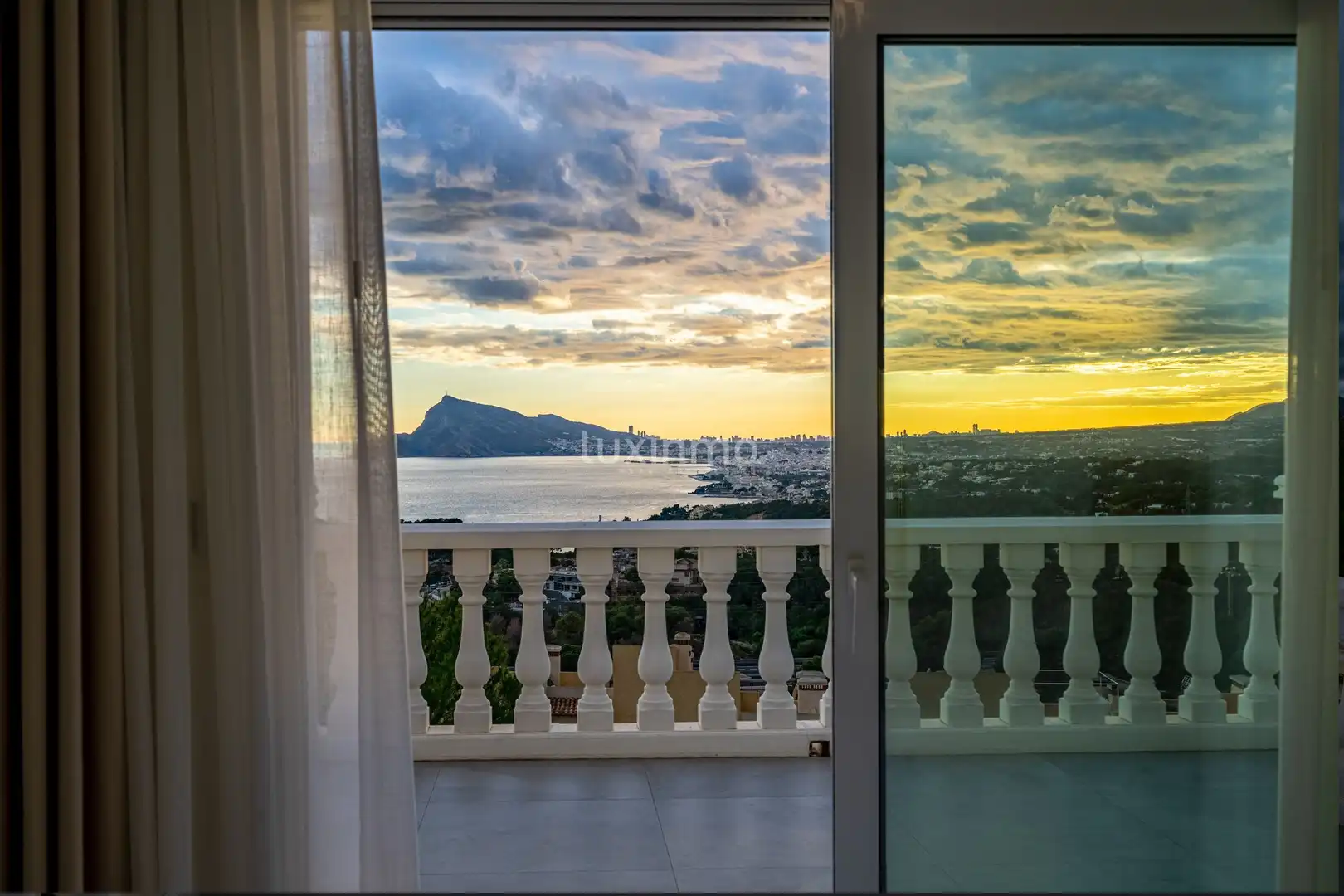 Schlafzimmer von Country house zum Verkauf in Altea mit Klimaanlage, Heizung und Terrasse