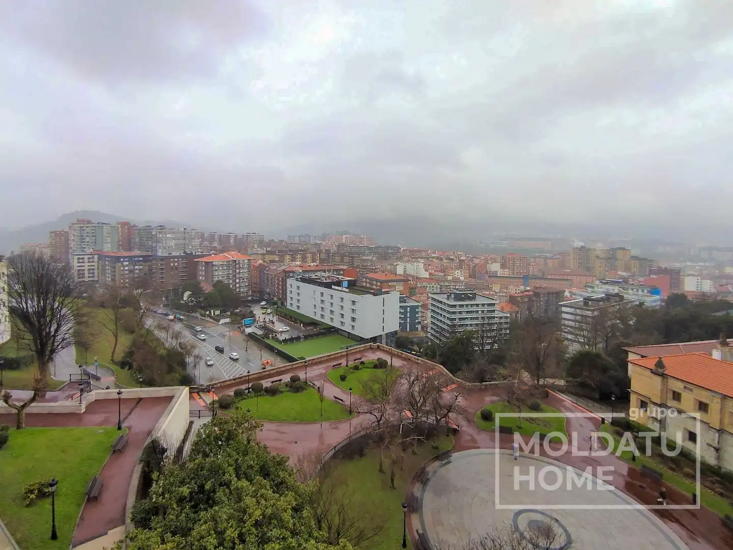Vista exterior de Pis en venda en Bilbao  amb Aire condicionat, Calefacció i Traster