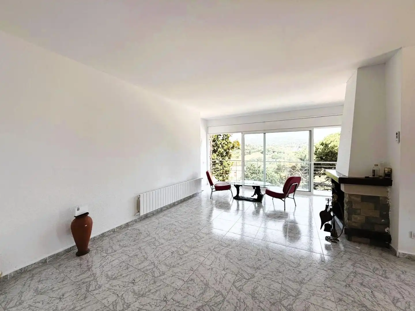 Sala d'estar de Casa o xalet en venda en Arenys de Mar amb Aire condicionat, Calefacció i Terrassa
