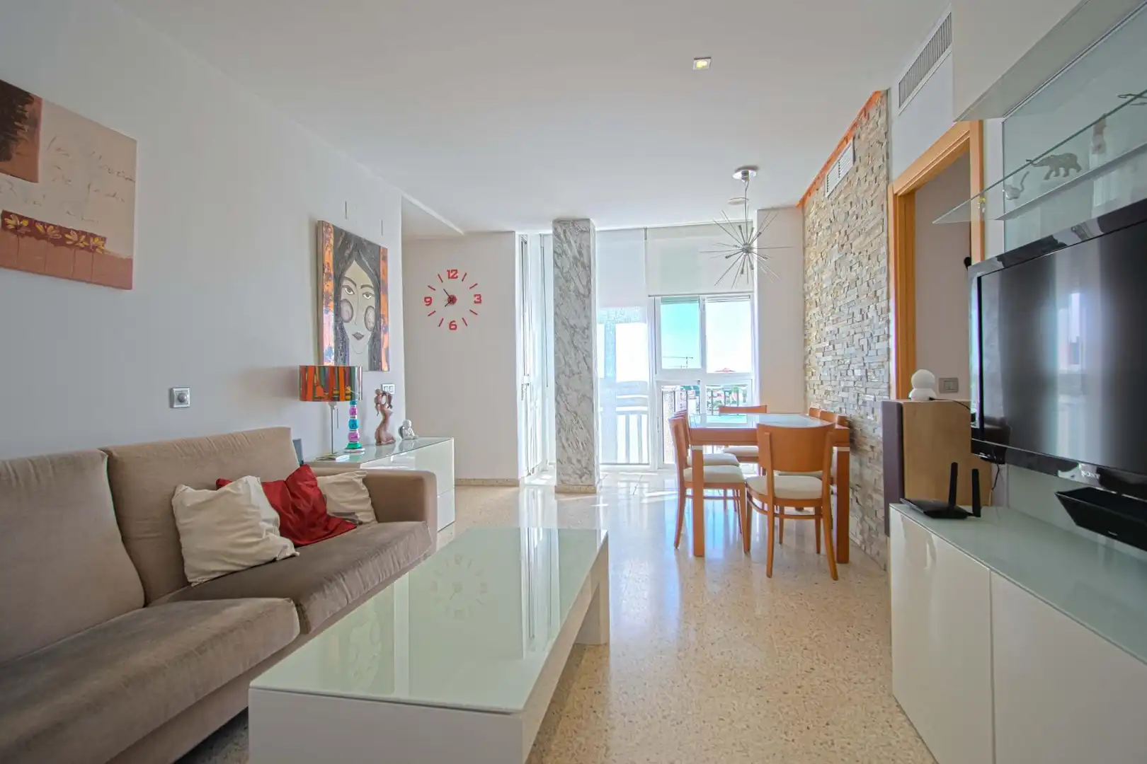 Living room of Flat for sale in Sevilla  with Air Conditioner, Heating and Community pool