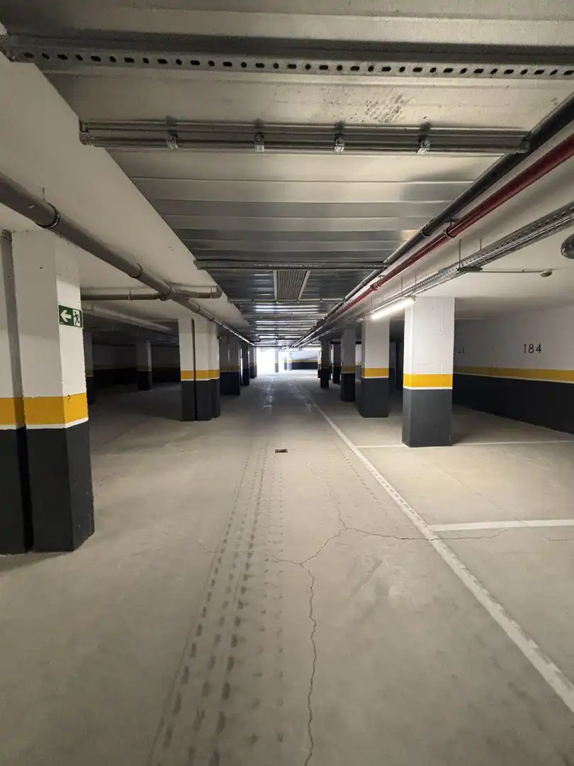 Aparcament de Apartament en venda en Fuengirola amb Calefacció, Terrassa i Traster