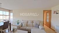 Living room of Flat for sale in L'Hospitalet de Llobregat  with Air Conditioner, Heating and Parquet flooring