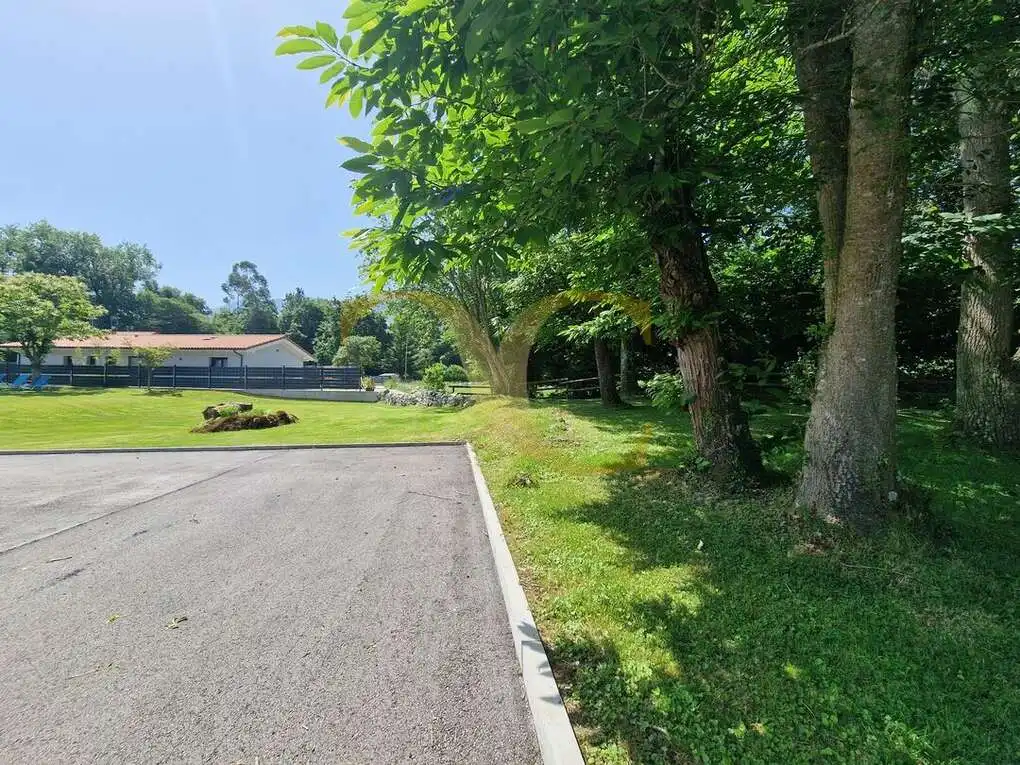 Casa o xalet en venda en Llanes amb Calefacció, Jardí privat i Terrassa