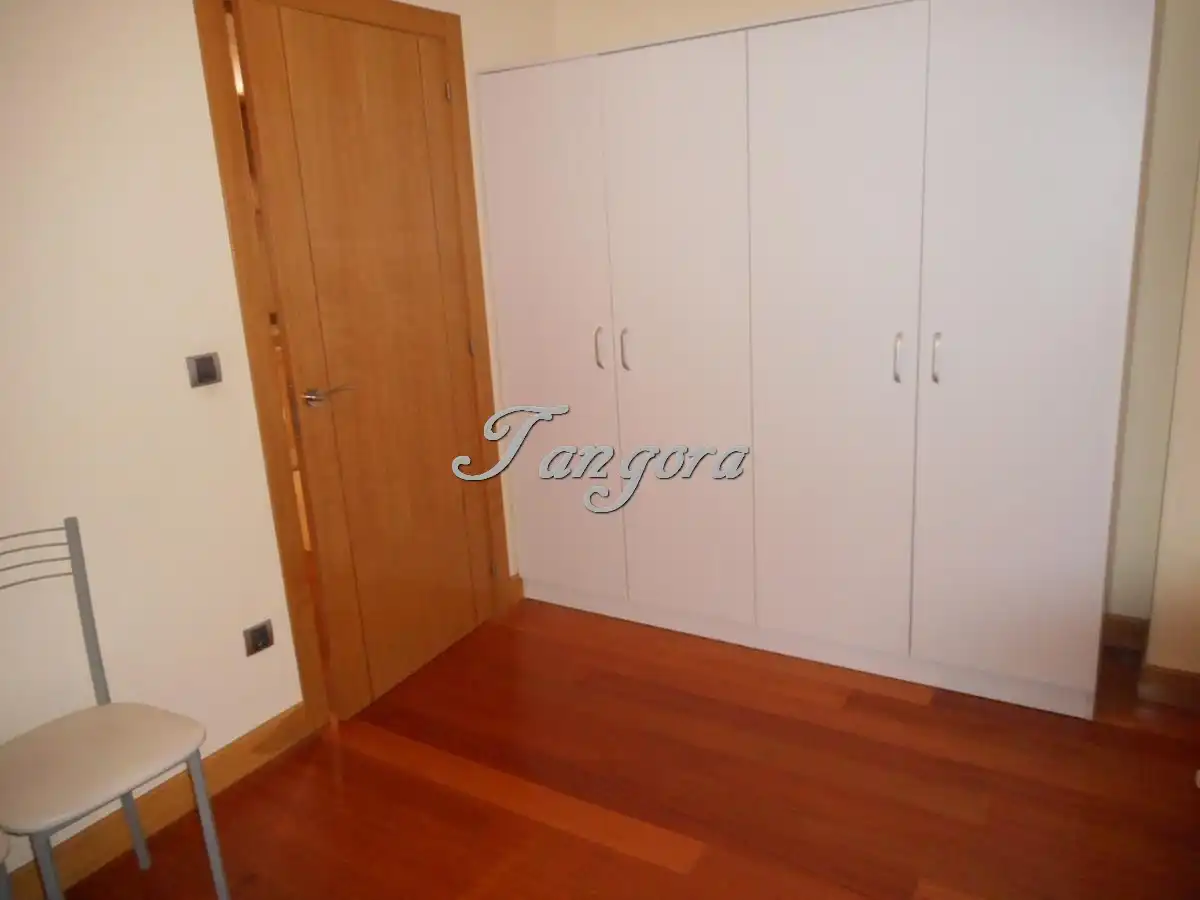 Habitación de Piso en venta en Getxo  con Calefacción, Parquet y Horno