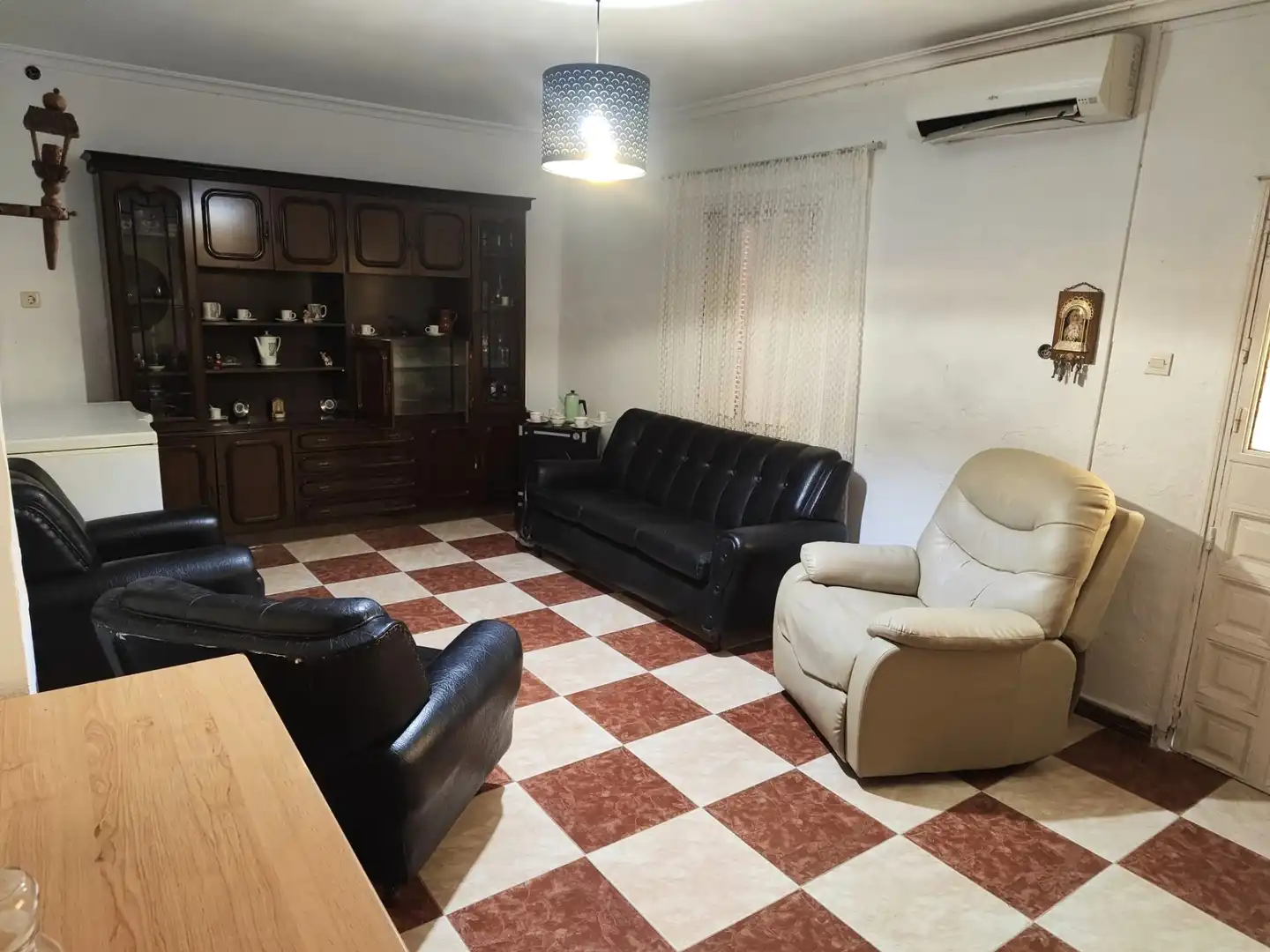 Sala de estar de Casa adosada en venta en Málaga con Aire acondicionado, Terraza y Amueblado