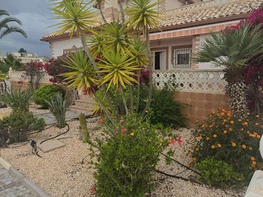 Villa con giardino in vendita a Calle Baños 3 45