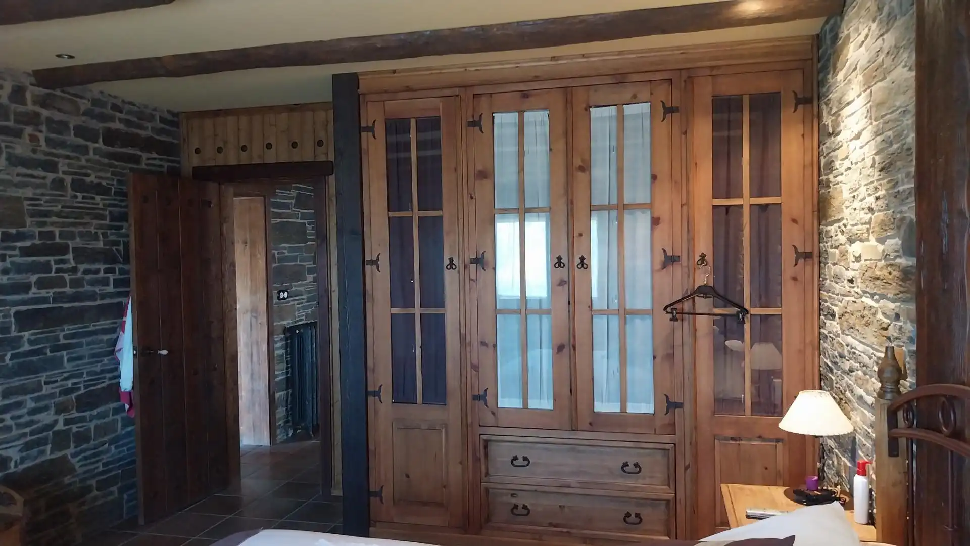 Bedroom of Houses for sale in Laza  with Private garden, Terrace and Furnished