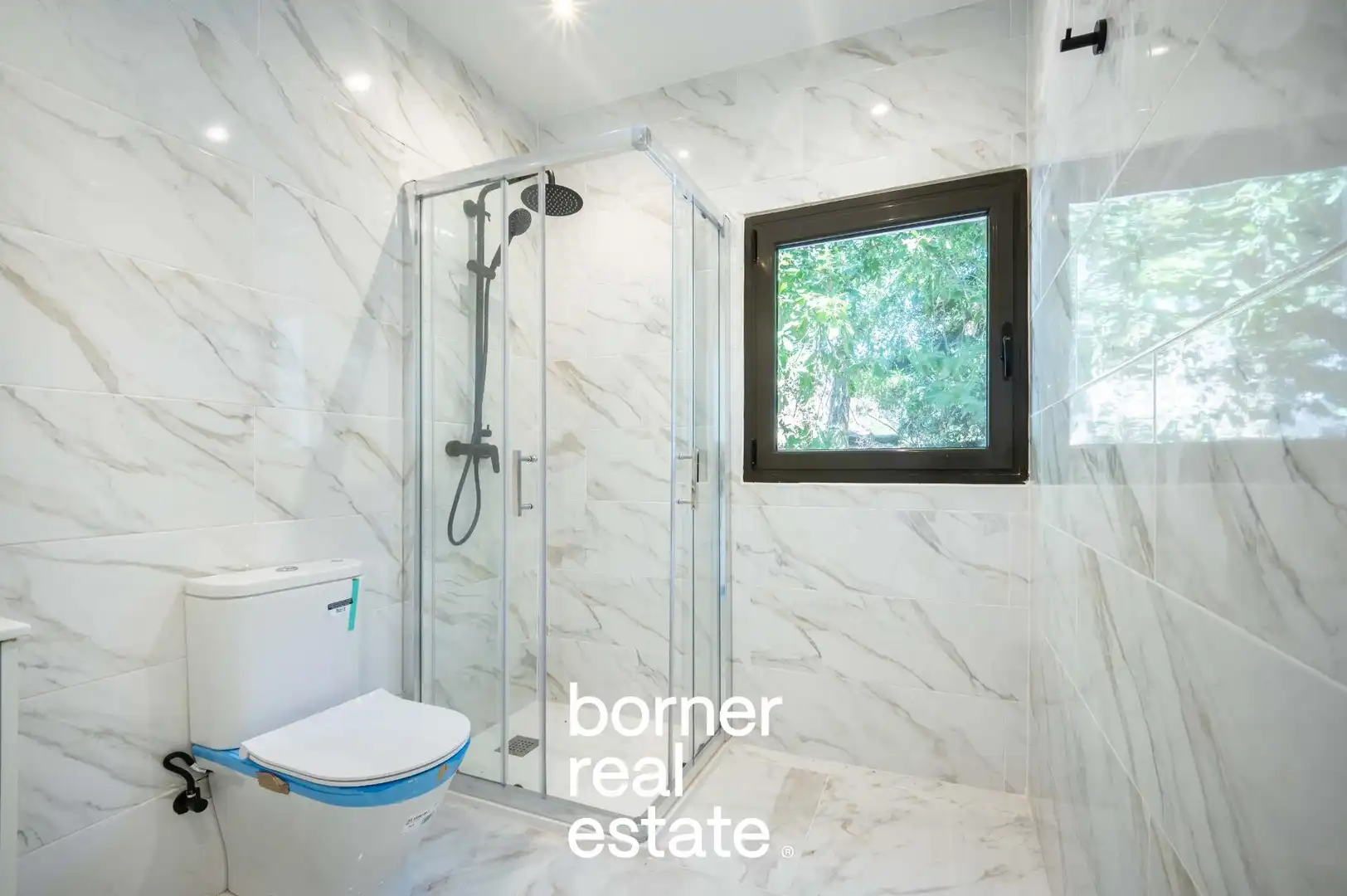 Baño de Casa o chalet en venta en Sant Cugat del Vallès con Aire acondicionado, Calefacción y Jardín privado