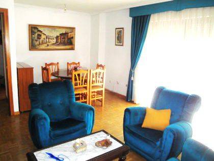 Piso en Alquiler en Salesas