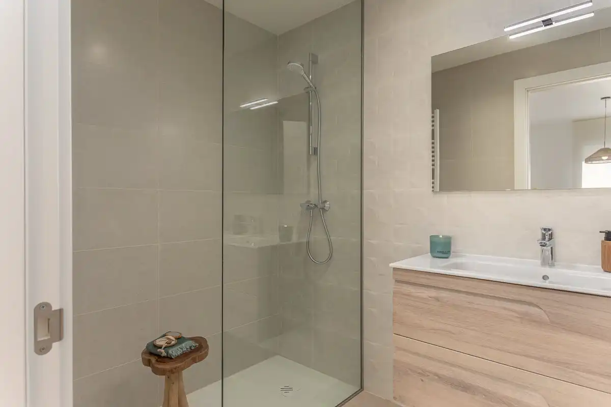 Flat for sale in Carrer del Pla de Salt, Barri dels Escriptors