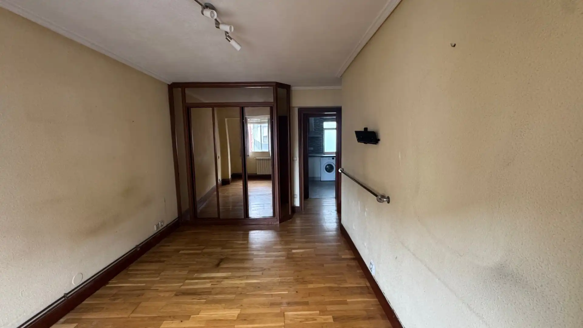 Piso en venta en Santander con Calefacción